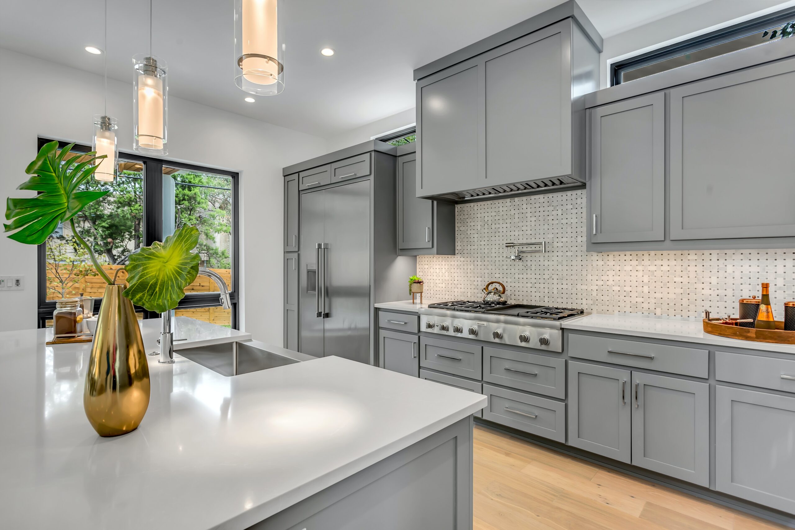 Tips to cover chimney pipe in your modular kitchen 1 Tips to cover chimney pipe in your modular kitchen