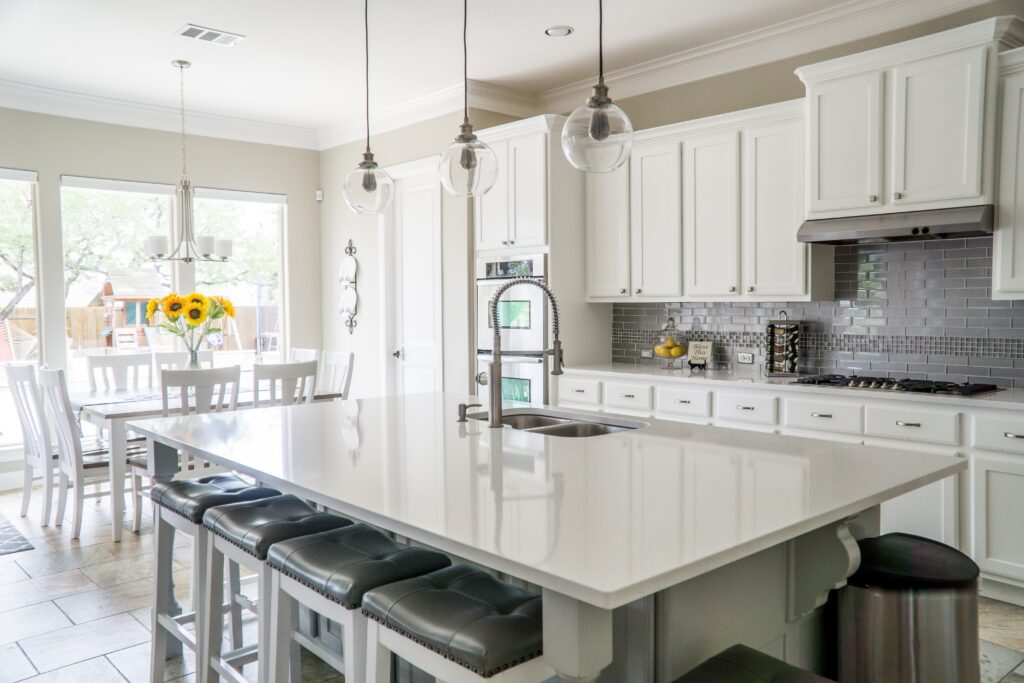 Top 11 tips to convert old kitchen to modular kitchen in india 1 Modular kitchen photos