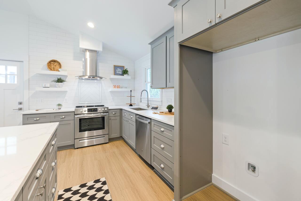 How to keep modular kitchen clean 1 Modular kitchen 1